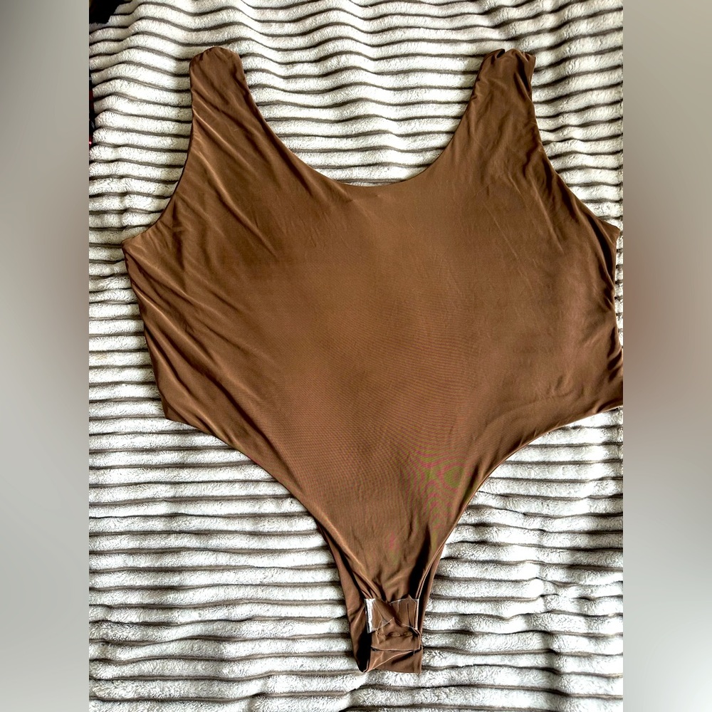 Sleeveless bodysuit